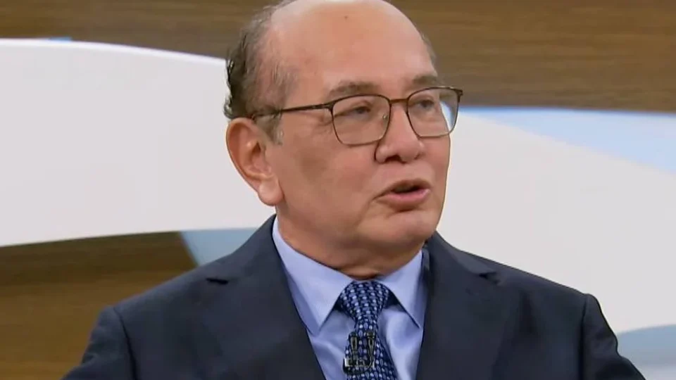 Críticas expõem fissuras na liderança de Edson Fachin no STF