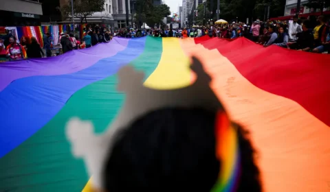 Parada LGBT+ celebra 30 anos em São Paulo e terá transmissão ao vivo do NCNews neste domingo