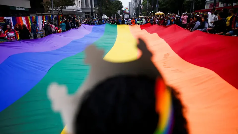 Parada LGBT+ celebra 30 anos em São Paulo e terá transmissão ao vivo do NCNews neste domingo