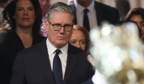 Keir Starmer renuncia e Reino Unido terá o sétimo primeiro-ministro em uma década