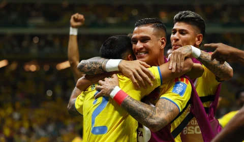 Colômbia vence RD Congo, avança e pressiona Portugal