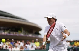 João Fonseca vence Bautista Agut na estreia em Wimbledon