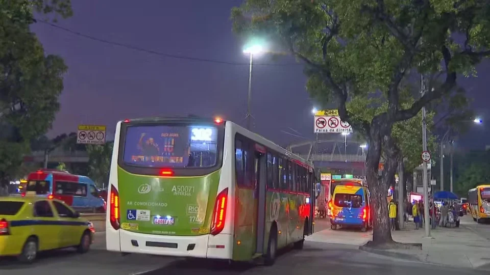 Greve de rodoviários entra no segundo dia e afeta transporte no Rio