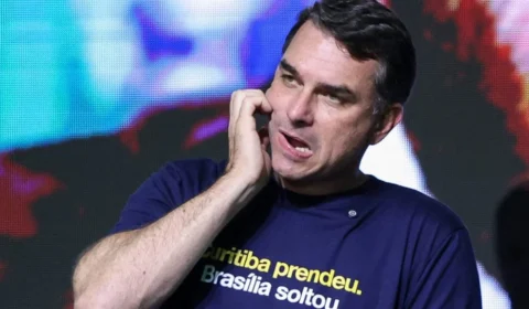 Flávio Bolsonaro perde terreno em redutos bolsonaristas, mostra Quaest