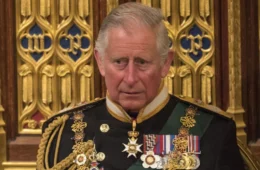 Rei Charles III quebra tradição e será o primeiro monarca britânico a divulgar declaração de imposto de renda