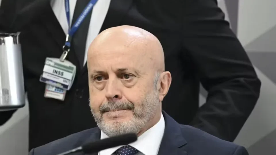 André Mendonça dá 48 horas para Papuda explicar denúncia envolvendo o “Careca do INSS”