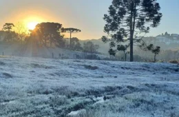 Ciclone e frente fria avançam no Brasil e trazem chuva forte, frio intenso e risco de geada em várias regiões