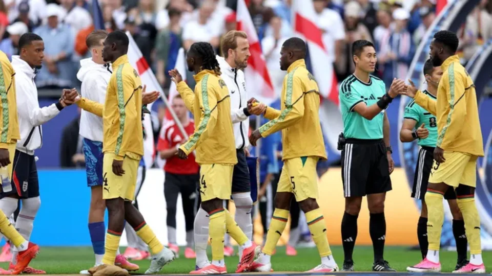 Jogador da Inglaterra explica por que recusou cumprimento a Thomas Partey antes de partida contra Gana