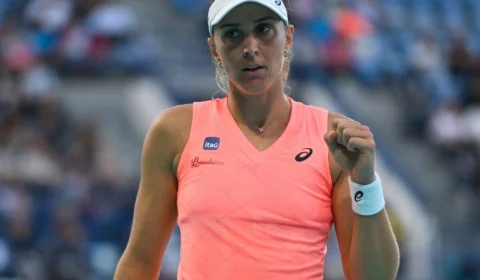 Bia Haddad entra em quadra em Wimbledon em duelo decisivo contra Maria Timofeeva