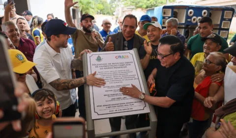 Adail Pinheiro inicia obras de pavimentação que vão alcançar os 23 bairros de Coari
