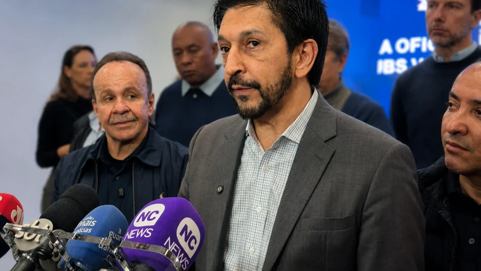 Prefeito Ricardo Nunes rebate suspeitas de superfaturamento no WiFi Livre SP e aponta motivação política em denúncia
