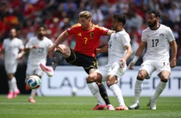 Bélgica e Irã empatam em duelo truncado e mantêm equilíbrio no grupo do Mudial