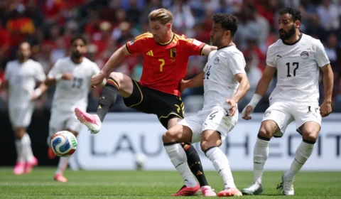 Bélgica e Irã empatam em duelo truncado e mantêm equilíbrio no Grupo G