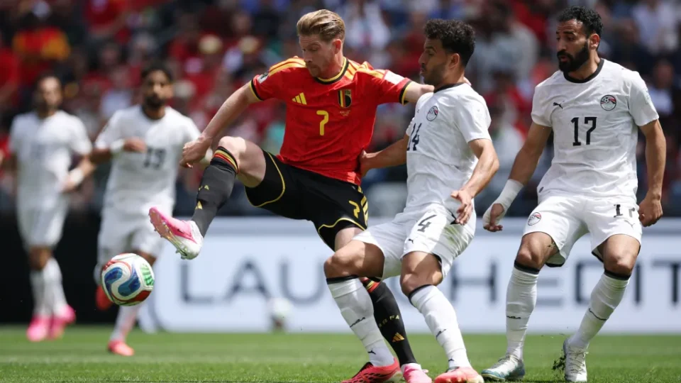 Bélgica e Irã empatam em duelo truncado e mantêm equilíbrio no Grupo G