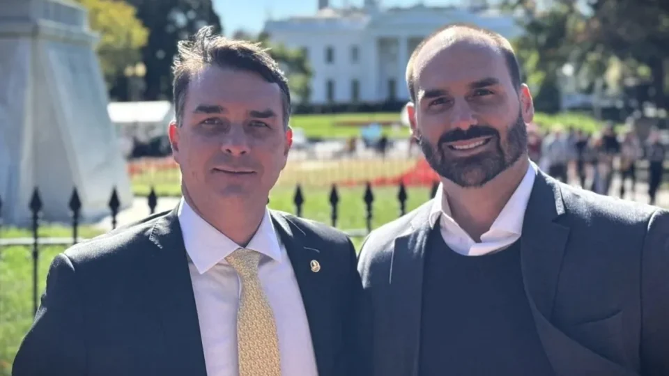 Flávio Bolsonaro classifica condenação de Eduardo no STF como ‘vingança’ e ataca Moraes