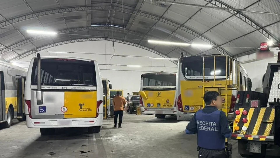 Empresa de ônibus investigada por ligação com PCC recebeu R$ 180 milhões em subsídios públicos apenas neste ano, apontam autoridades