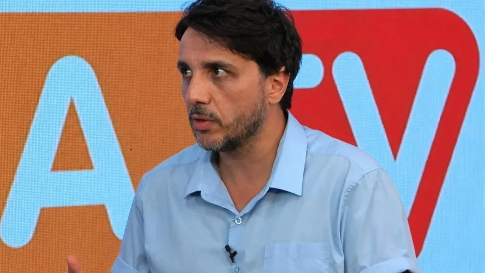 Renan Santos lança fala ao NC News em Belém, ataca polarização e propõe “revolução econômica”