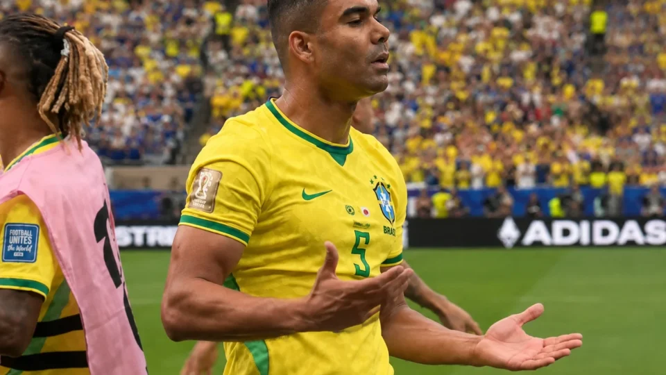 ‘6 7’ ou ‘Six Seven’: entenda o meme da comemoração de Casemiro no jogo do Brasil