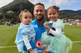 Além de Neymar, jogadores da Seleção vivem espera por filhos durante torneio mundial e dividem emoções