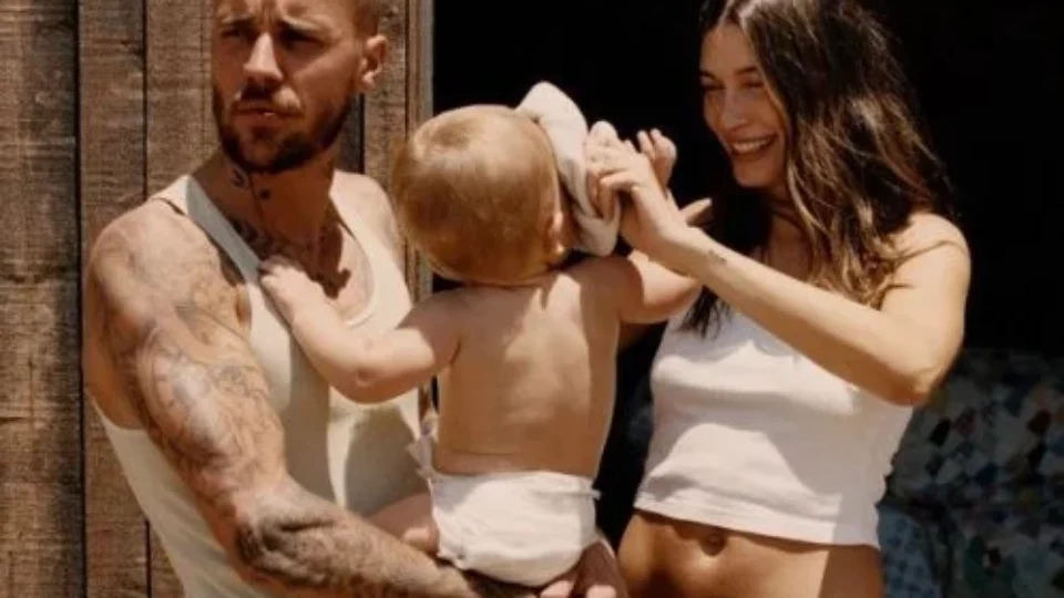 Filho de Justin Bieber experimenta doce brasileiro pela primeira vez e reação viraliza nas redes