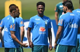 Seleção Brasileira intensifica preparação para duelo contra a Escócia e pode ter retorno de Neymar
