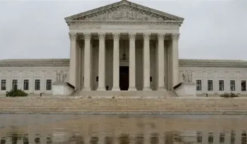 Suprema Corte dos EUA rejeita tentativa de restringir cidadania por nascimento e impõe derrota a Trump
