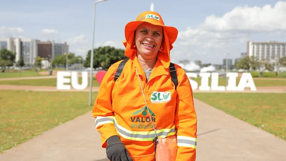 Garis do Distrito Federal aderem à paralisação nacional e pressionam Senado por aprovação de projeto de lei