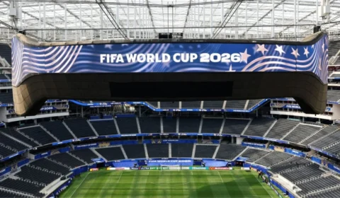 Mundial começa com três aberturas em México, Canadá e EUA