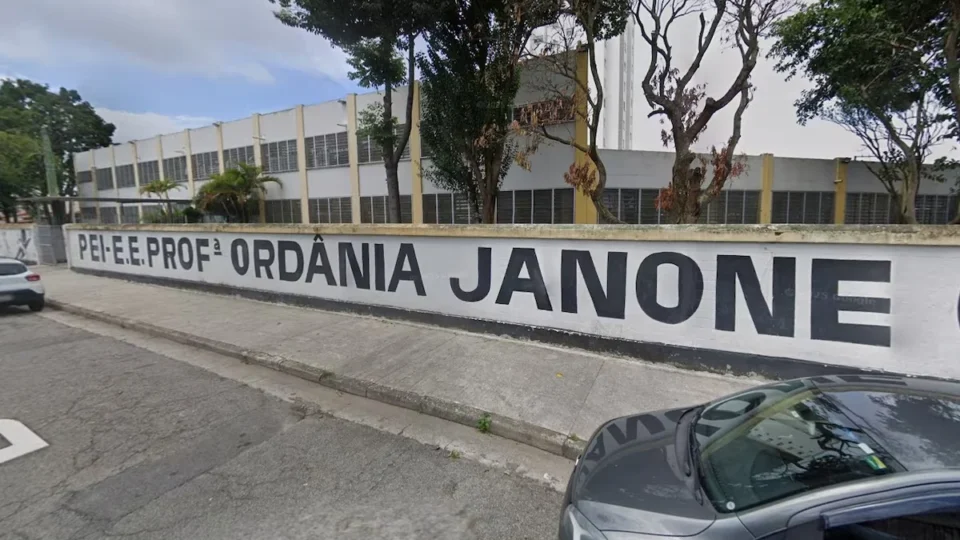 Família denuncia revista vexatória contra adolescente em escola estadual de Santo André