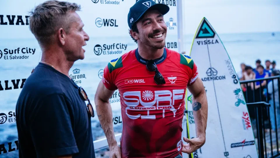 Yago Dora vence italiano e é bicampeão da WSL em Saquarema