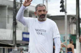 Justiça manda prefeito Augusto Ferraz reintegrar professora exonerada após críticas à gestão no Amazonas