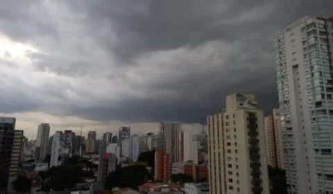 Frio ganha força em São Paulo e sensação térmica pode chegar a 13°C; veja como fica o tempo nos próximos dias
