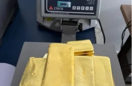 Justiça mantém prisão de homem flagrado com R$ 10 milhões em ouro escondidos em carro de locadora, em Roraima