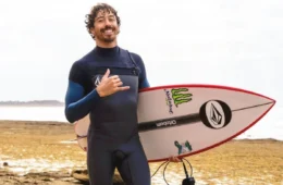 Yago Dora vence Ethan Ewing e conquista bicampeonato histórico em Saquarema