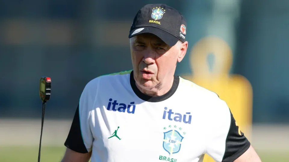 Curto, direto e sem rodeios: a fórmula de Ancelotti para fazer a Seleção entender sua ideia de jogo