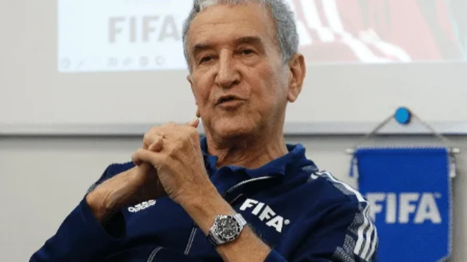 Parreira apresenta melhora, mas segue em cuidados intensivos no Rio