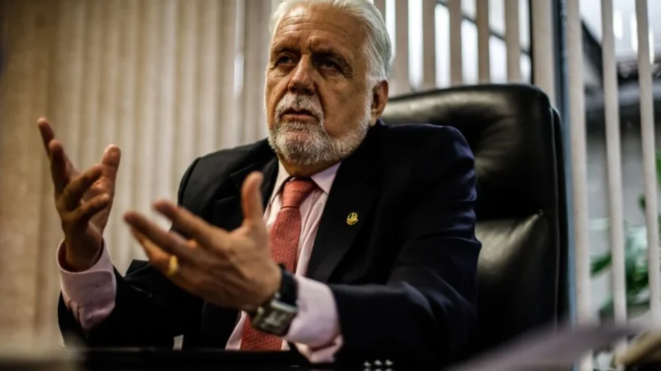 Imóvel de luxo, viagens, repasses milionários e atuação política: o que a PF aponta na operação que atingiu Jaques Wagner