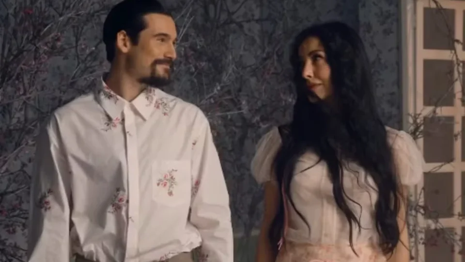 Sabrina Sato e Nicolas Prattes anunciam primeira gravidez juntos