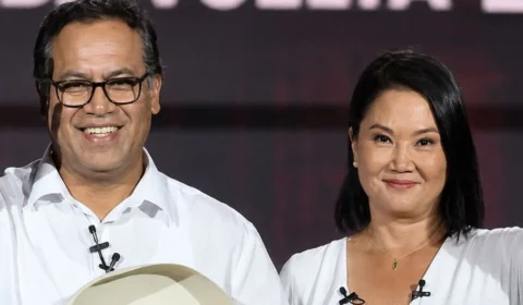 Eleições no Peru: Keiko Fujimori e Roberto Sánchez disputam Presidência com empate técnico
