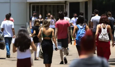 Universidades brasileiras perdem espaço em ranking global e acendem alerta para ensino superior