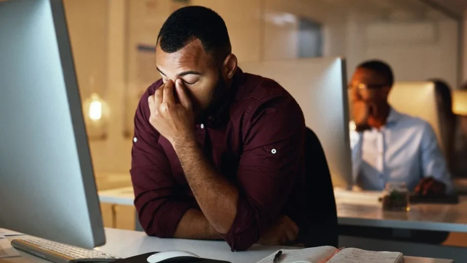 Cerca de 72% dos brasileiros vivem em “modo de sobrevivência”, aponta estudo