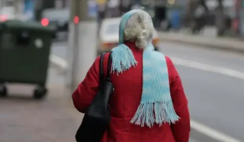 Nova frente fria avança pelo país e deve derrubar temperaturas durante o feriado prolongado