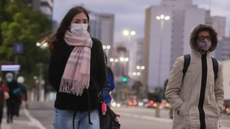 Inverno começa neste domingo, mas nova onda de frio chega antes e deve derrubar temperaturas em várias regiões do Brasil