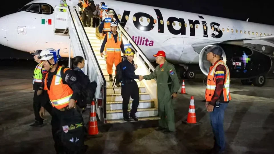 Ajuda internacional começa a chegar à Venezuela após terremotos que devastaram cidades e deixaram centenas de mortos