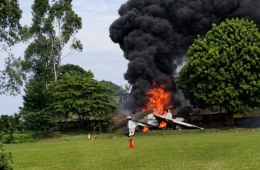 Queda de avião logo após decolagem deixa dois mortos e um ferido no interior de SP