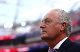 Técnico do Paraguai detona preço de ingressos e pausas para hidratação na Copa do Mundo