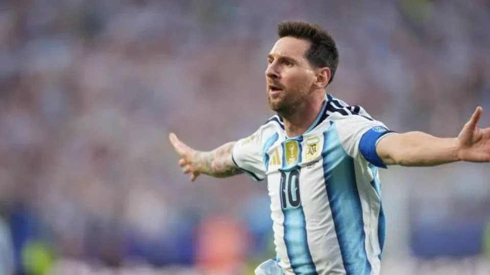 Lionel Messi faz história, supera Klose e se isola como o maior artilheiro dos Mundiais