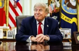 Trump manda postos baixar gasolina e aciona Justiça