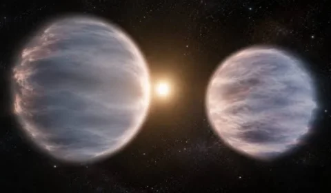 Gigantes como Júpiter e leves como algodão-doce: descoberta de exoplanetas intriga astrônomos