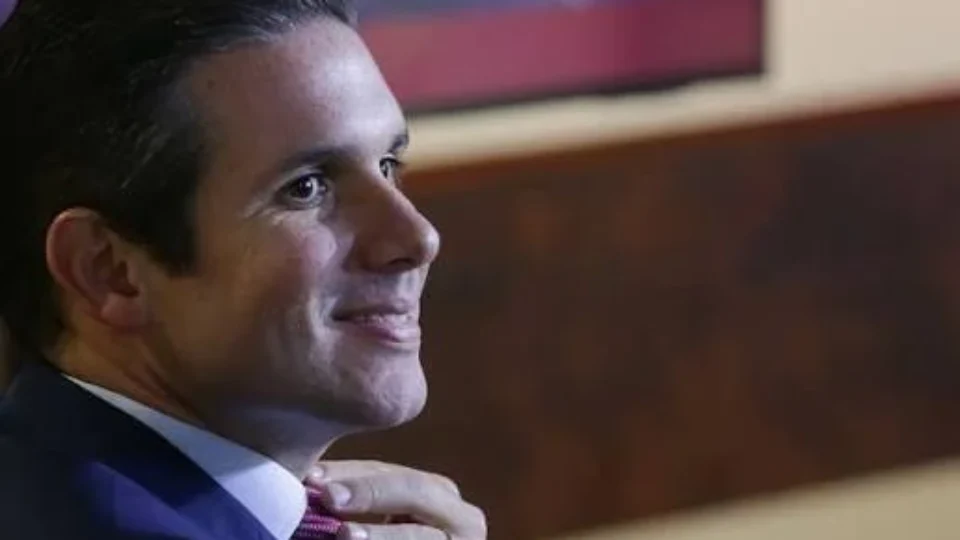 Hugo Motta quer votar projeto do fim da escala 6×1 na próxima semana